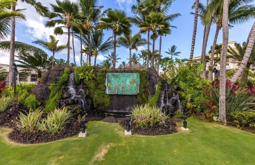 Hanamaulu Condo | Oceanfront Resort, 4 Beautiful Pools, 2 Jacuzzis, Steps to Beach, ocean views!