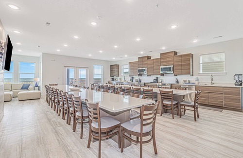 Crescent Beach House | Oceanfront Spectacular ViewsDecksHugePool/Spa/Theater Room/Game/Large Kitchen