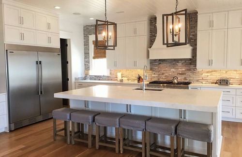 Isle of Palms House | OCEANFRONT/Sleeps 12/LANDS END/POOL SPA/ELEVATOR/SUMMER KITCHEN