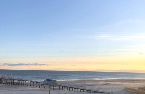 St. Leonard's Tract Condo | Oceanfront Studio steps away from Ventnor City Beach