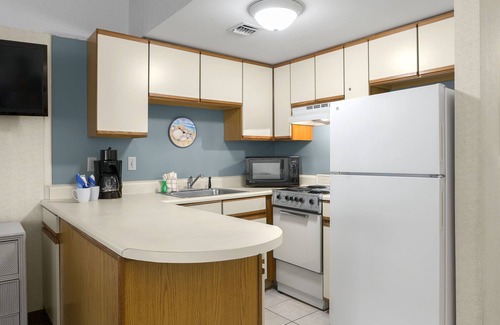 Myrtle Beach Resort | Oceanfront Sun Suite w/Private Balcony + Official On-Site Rental Privileges