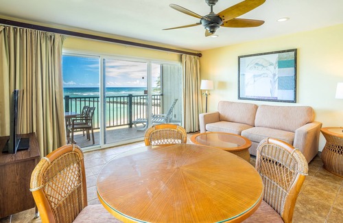 Kapaa Condo | Oceanfront.Superb views. Pono Kai Renovated 2 bd 2 ba,+sofa sleeper. A/C