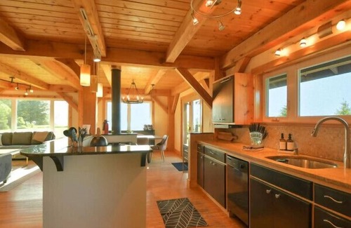 Homer House | Oceanfront Timber Home on the Bluffs of Kachemak Bay with Hot Tub β¨οΈβ¨ππ¦
π²π«β΄οΈ