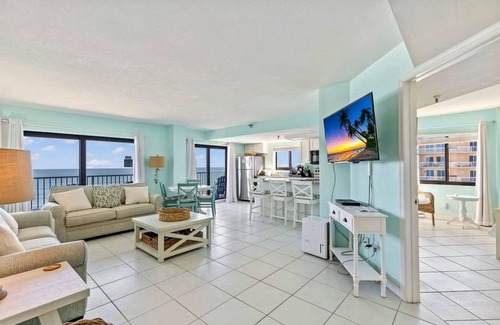 Daytona Beach Shores Apartment | Oceanfront Penthouse Pool Hot Tub Beach Access