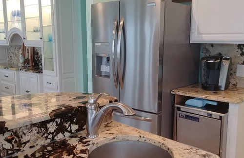 Indian Beach House | OCEANFRONT VICTORIAN MANSION HUGE 20' X 40' POOL/HOT TUB, PET FRIENDLY