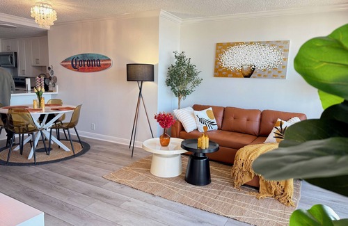 Hermosa Beach Hotel | Oceanfront View 2 BR w Pool & Parking