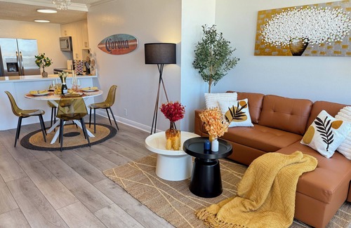 Hermosa Beach Hotel | Oceanfront View 2 BR w Pool & Parking