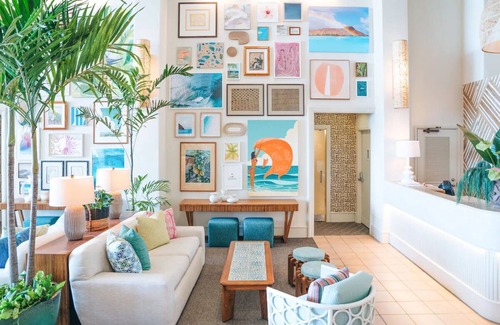 Diamond Head - Kapahulu - St. Louis Hotel | Oceanfront View Junior Suite | Kaimana Beach Hotel | Right on the Sand