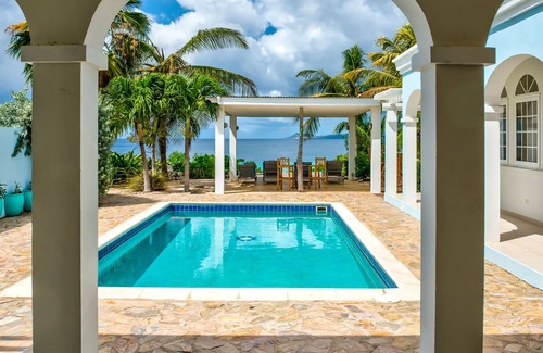 Sabadeco Villa | Oceanfront Villa, private pool, gazebo, great diving and snorkeling steps away