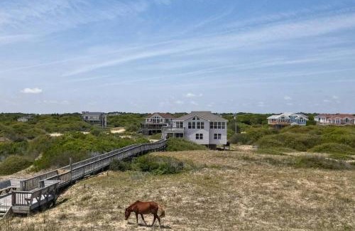 Carova Beach House | Oceanfront with Private Beach Access & Wild Horses