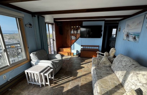 Ship Bottom House | Oceanfront with SPECTACULAR OCEANVIEWS that go forever.