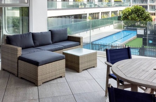 Mount Maunganui Apartment | Oceanside Apartment with Garden Views