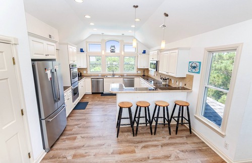 Pine Island House | Oceanside, Private Pool, Hot Tub, Rec Room-PI7, Island Breeze