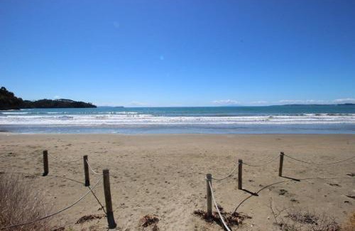 Orewa Apartment | Oceanside Villa
