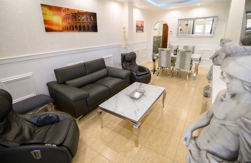 Barriada del Rio San Pedro Apartment | Oceanum Visum Spa Deluxe