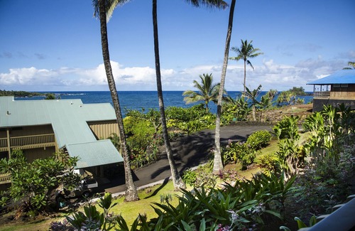 Hana Apartment | Oceanview #105 at Hana Kai Maui - Sweet Studio Unit, Great View and Decor!