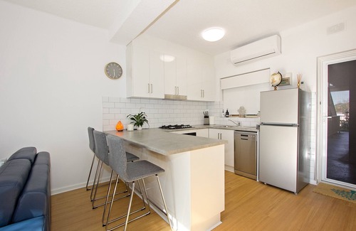 Semaphore Apartment | Oceanview Beachfront Semaphore self contained 2 bedroom apartment