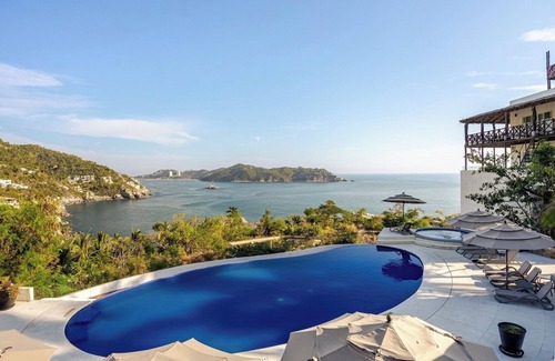 Puerto Marques Apartment | Oceanview in Brisas Marques