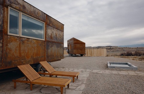 Fremont County Apartment | Ocotillo Tiny Home - Soaking Included