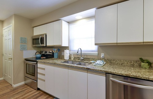 Branson Condo | Oct 18 to 31 avail!. 2nd bath just updated! Master spa shower!