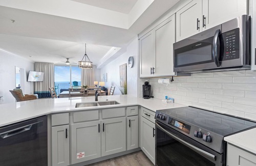 Panama City Beach Resort | *Oct 19 - 28th Specials ~ Beautiful, updated condo!