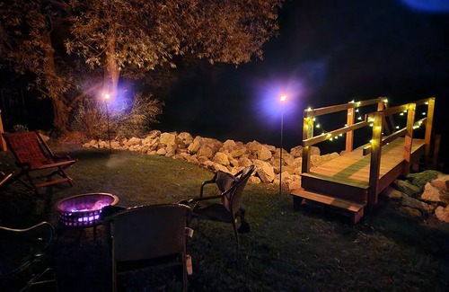 Oostburg Cottage | October Dates available!