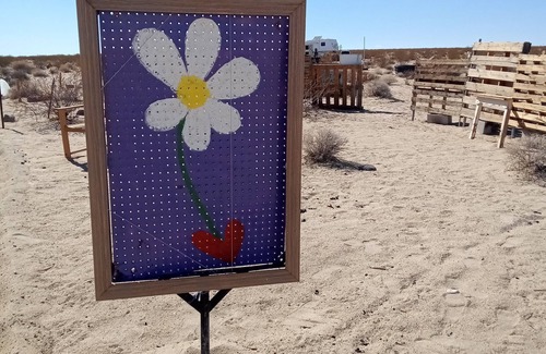 Joshua Tree House | Off grid camping, bring tents or camper van. The only frill is a clean outhouse!