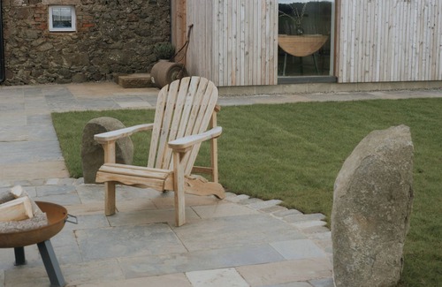 East Linton Cottage | Off grid farm Bothy on the John Muir Way.