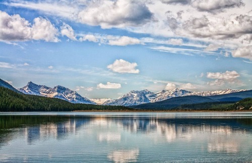 Division No. 11 Cabin | Off-Grid Wilderness Cabin 2 with Mountain Views, Sauna, Canoes & Fishing