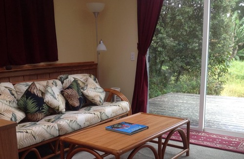 Honokaa Cottage | Off the beaten path, 20 minutes from Waipio Valley