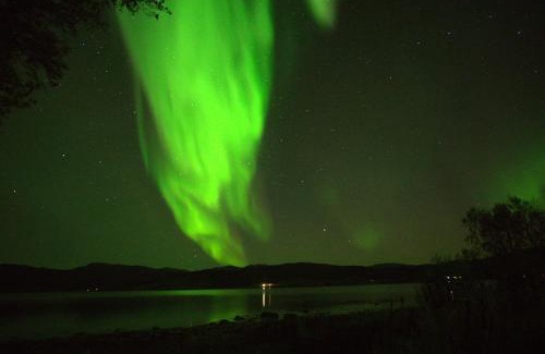 Trany House | Off-the-grid cabin on the island of Senja in northern Norway