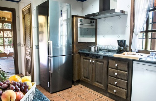 Naves Cottage | OFFER gift sella descent for stays from 7 to 11 September