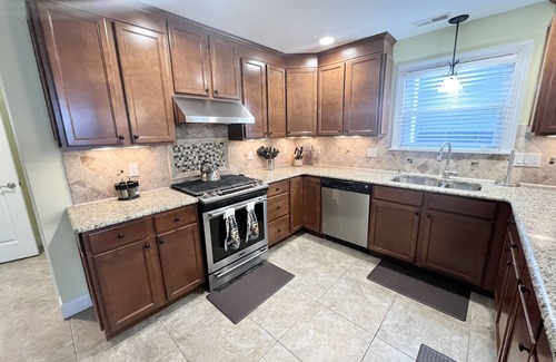 Sea Isle City House | Offering 3 Master suites each with their own private baths and 2 have private decks.
