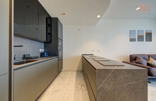 Paceville Apartment | Official Mercury Suites - Lux Sky High w/WIFI & AC