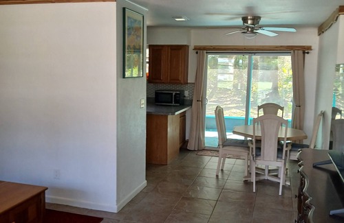 Homosassa House | OG Original House "Pet's Stay Free Bring Your Humans!"