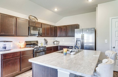 Yukon House | OKC Area Home: 22 Mi to Downtown