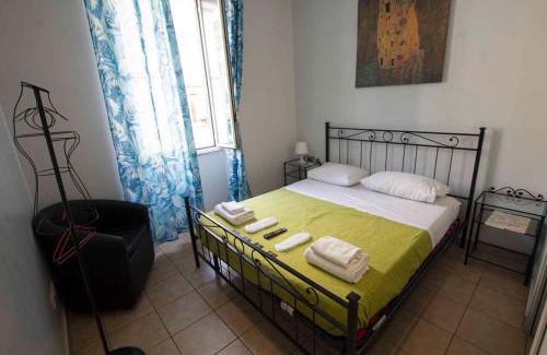 Tuscolano Bed & Breakfast | Old Bakery Rome GuestHouse