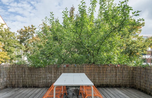 Altona-Nord Apartment | Old building apartment for up to 6 people "KUTTER" in the Schanzenviertel - 1st floor