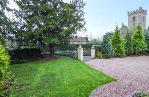 Checkley Cottage | OLD CHURCH COACH HOUSE, family friendly in Church Leigh