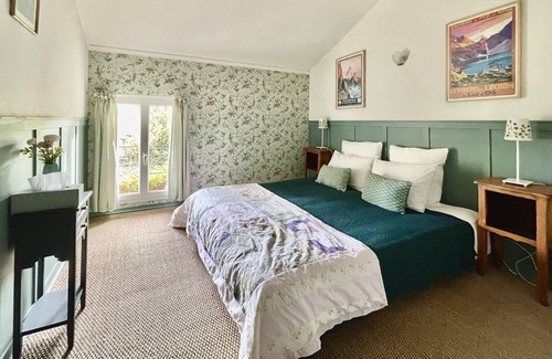LIsle-en-Dodon House | OLD FARMHOUSE WITH GITE AND POOL 15-20 GUESTS