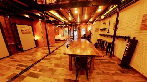 La Malva-rosa Apartment | Old Fisherman's House in Malvarrosa Beach