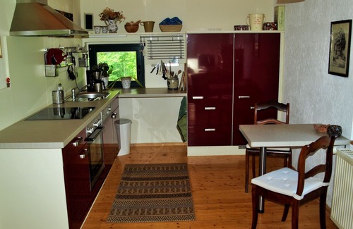 Garzau Apartment | Old forester's house in the nature park, surrounding area of Berlin, own terrace, sauna, WiFi