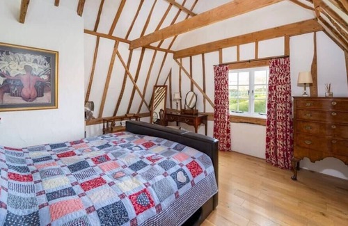 Bury St Edmunds House | Old Hare and Hounds and Writer's Barn, Somerton