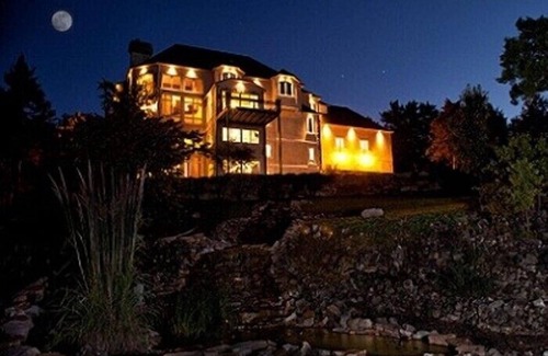 Camdenton House | Old Kinderhook Castle in Gated Golf Community of Old Kinderhook