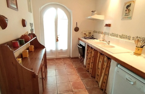 Cabannes Cottage | Old Mas in Provence with swimming pool