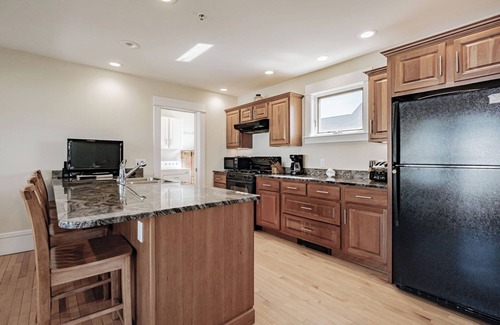 Old Orchard Beach Condo | Old Orchard Beach, Spacious, beachfront, 2 bedroom condo