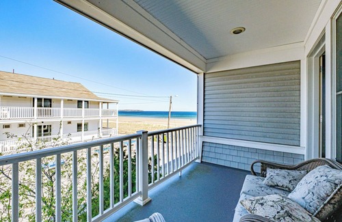 Old Orchard Beach Condo | Old Orchard Beach, Spacious, beachfront, 2 bedroom condo