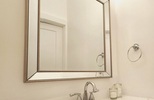 Cap-Blanc Apartment | Old Quebec - Suites Montcalm #2 - Free Parking