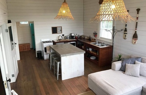 Venus Bay House | Old School Beach House