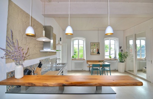 Baustert Apartment | Old school with a modern apartment - The reading room